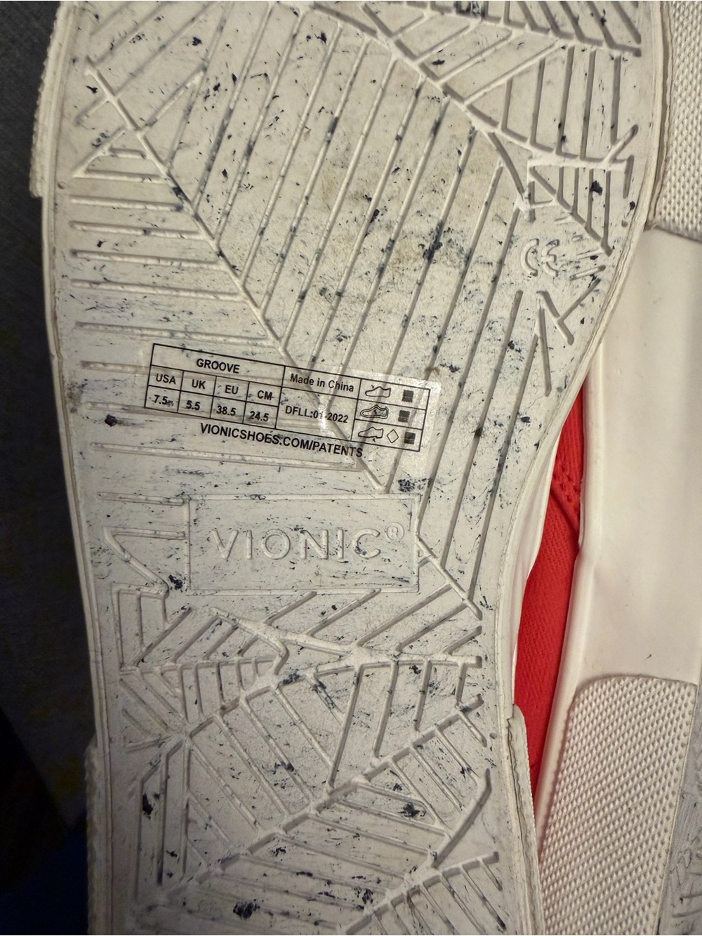Vionic Salmon Sz 7.5 Slip-On Canvas Sneakers - Picture 5 of 7